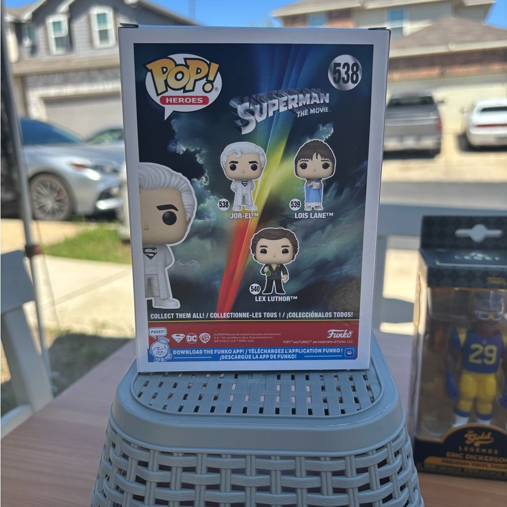 Superman’s dad JOR- EL Funko Pop! - Picture 2 of 2
